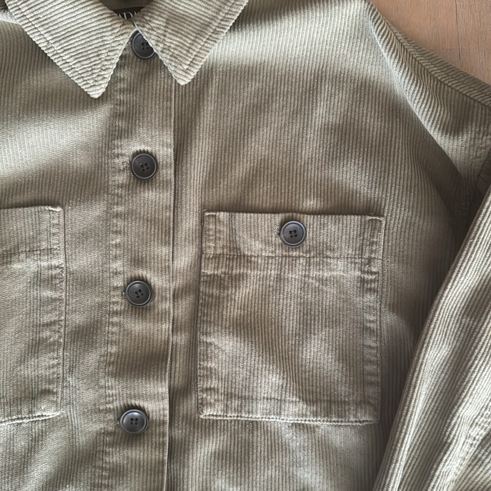 Women’s Zara sage green cropped corduroy jacket size S - Picture 2 of 4